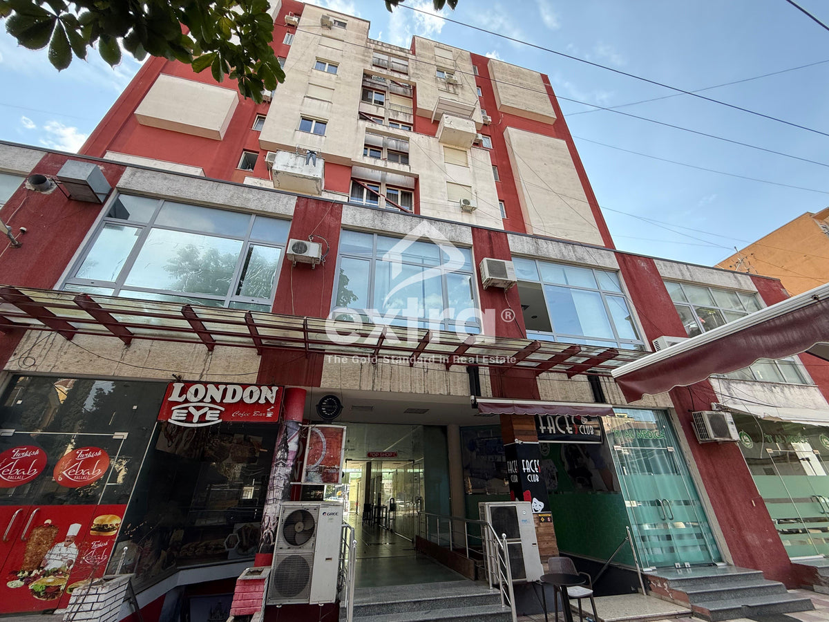Shitet ambient Biznesi Ekskluziv ne Qender te Shkodres në shitje - Pazari Shqiptar