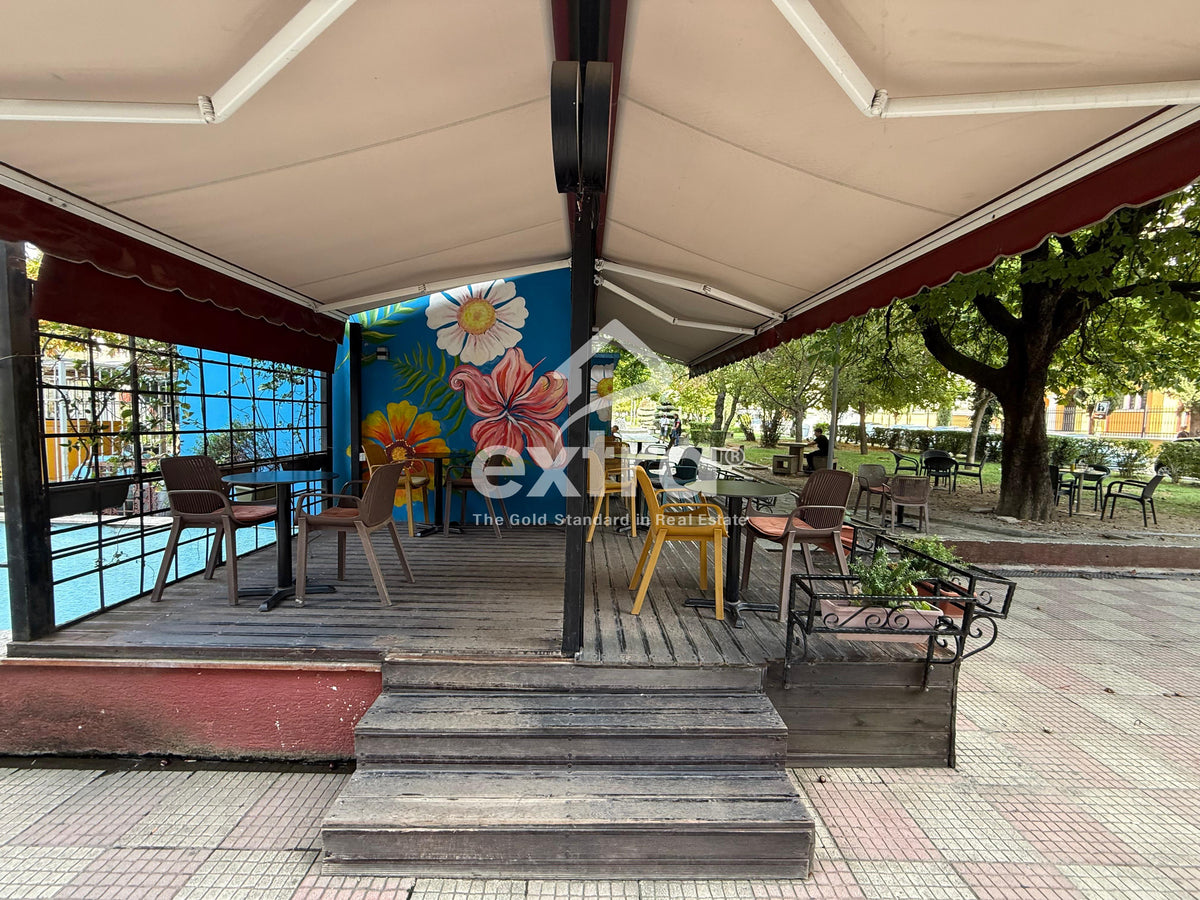 Shitet ambient Biznesi Ekskluziv ne Qender te Shkodres në shitje - Pazari Shqiptar