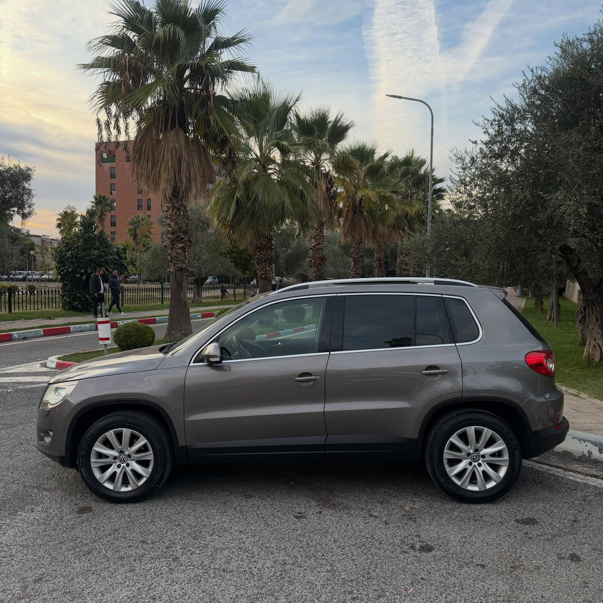 VW TIGUAN LINE 2.0 2011 në shitje - Pazari Shqiptar