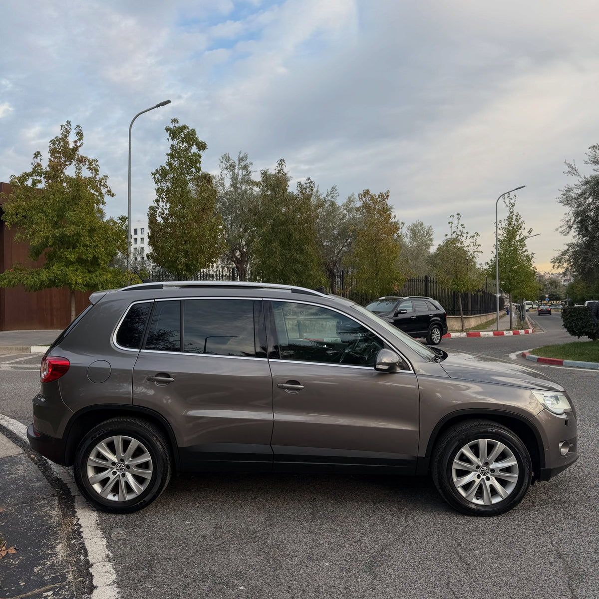 VW TIGUAN LINE 2.0 2011 në shitje - Pazari Shqiptar