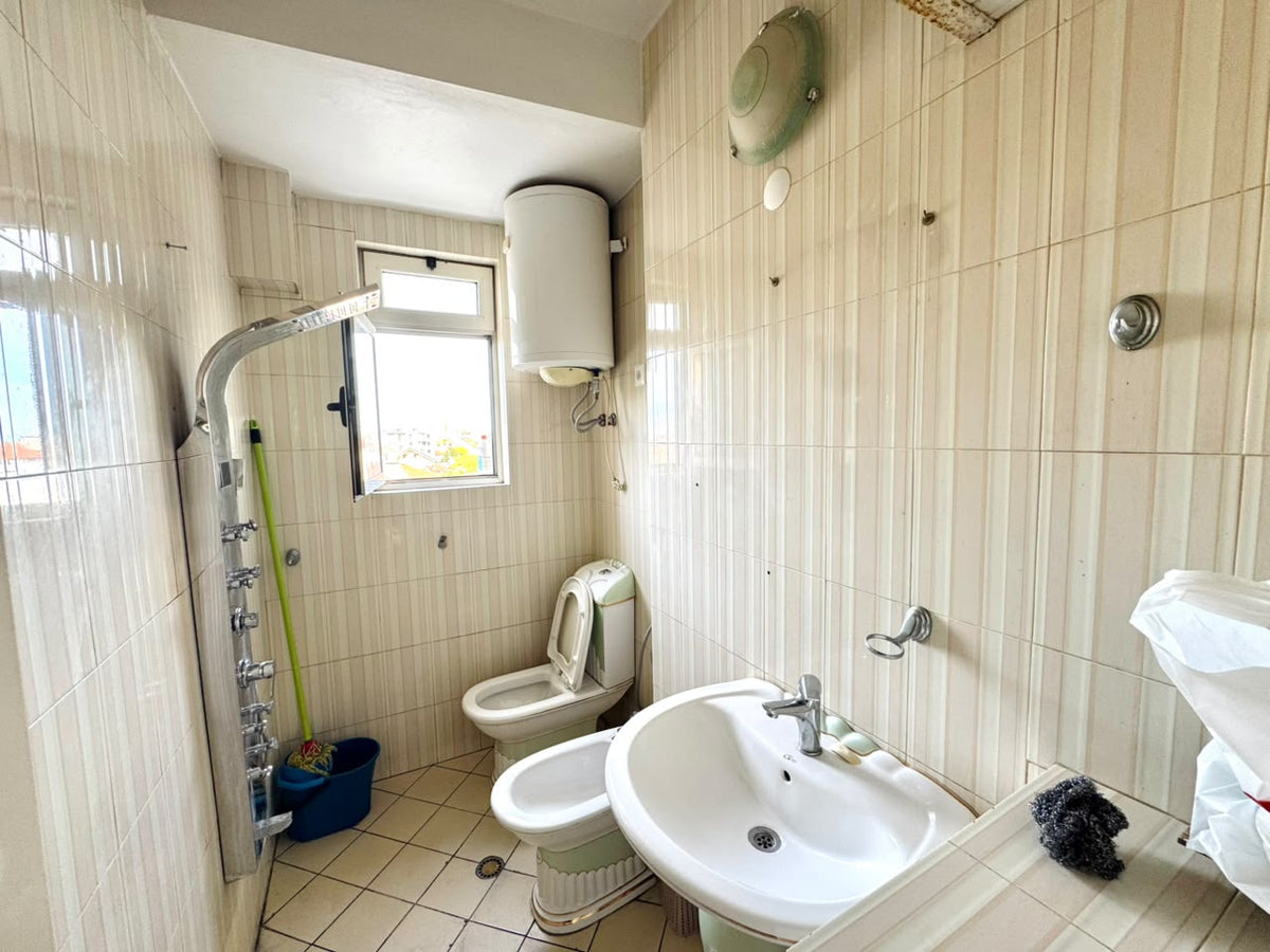SHITET APARTAMENT 2+1 ne Parruce, Shkoder në shitje - Pazari Shqiptar